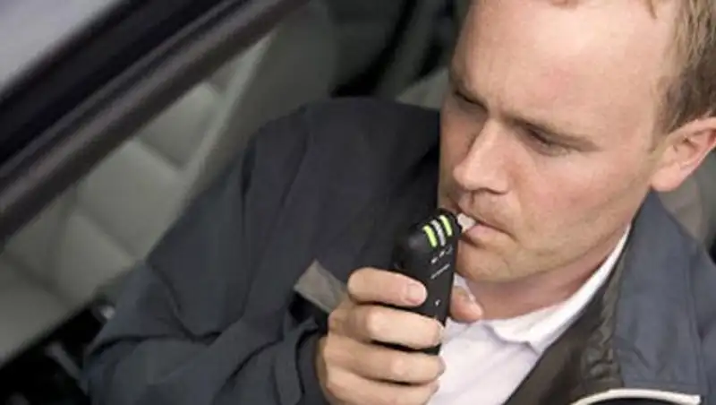 Полицейские ВКО начали применять мобильные алкотестеры