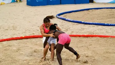 Женская пляжная борьба может появиться в программе летней Олимпиады-2028, фото - Новости Zakon.kz от 24.08.2022 12:48