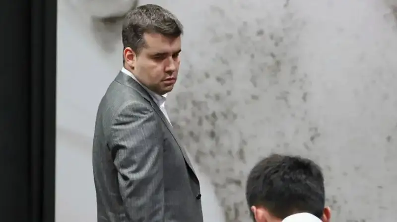 Ян Непомнящий проиграл Дин Лижэню шестую партию за мировую шахматную корону