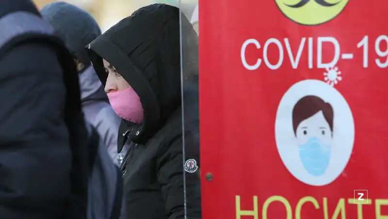 Почти 700 заражений COVID-19 зафиксировали в Казахстане за сутки