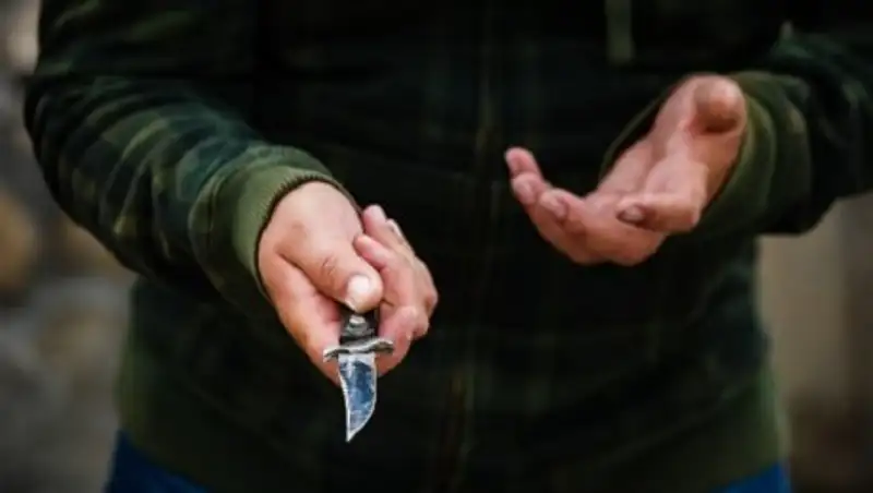 Угрожали ножом, душили: алматинка рассказала о жестоком нападении на ее маму