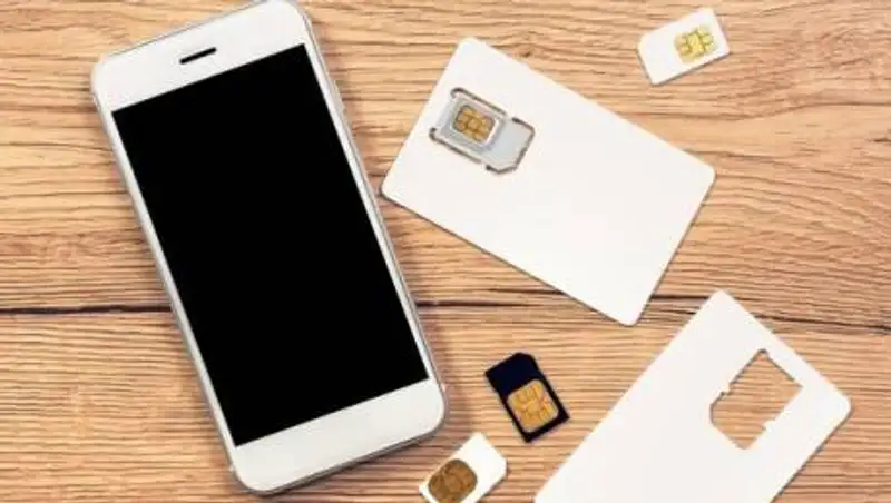 Эксперт рассказал, почему на улице раздают бесплатные сим-карты