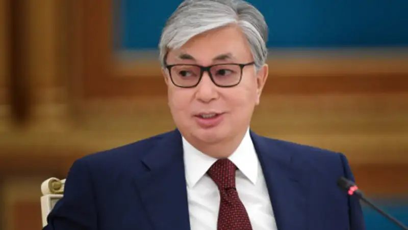 Токаев рассказал, зачем сидит в соцсетях