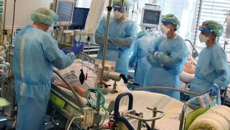 Представитель ВОЗ сравнил с войной ситуацию с коронавирусом