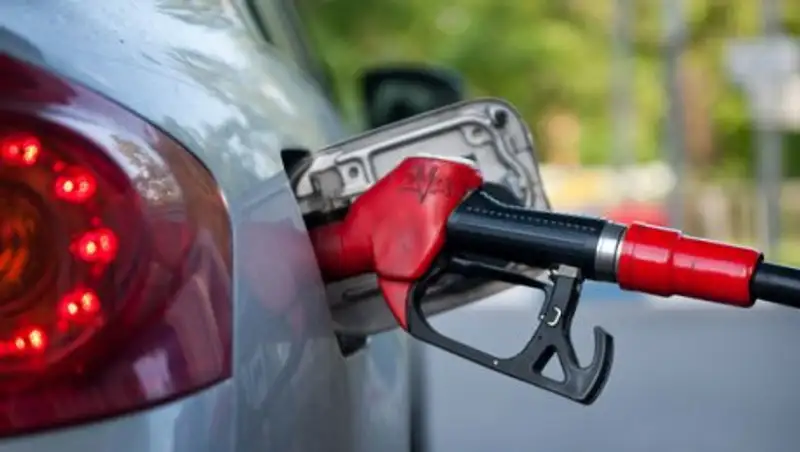 В Казахстане снизились цены на бензин