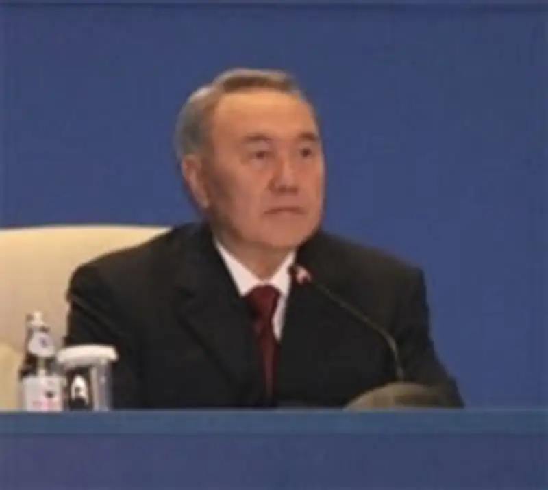 Президент страны Нурсултан Назарбаев , фото - Новости Zakon.kz от 03.07.2012 22:41