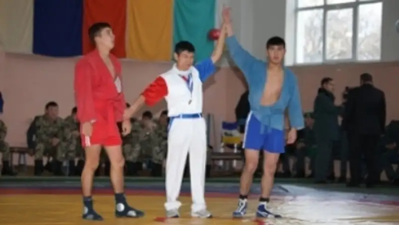 Казахстанские пограничники завоевали «серебро» на чемпионате по самбо