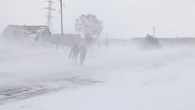 В Астане и Акмолинской области объявлено штормовое предупреждение