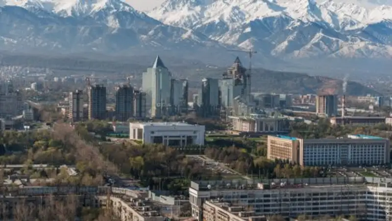 Рост экономики Алматы составил более 2,5% в 2016 году - Б.Байбек
