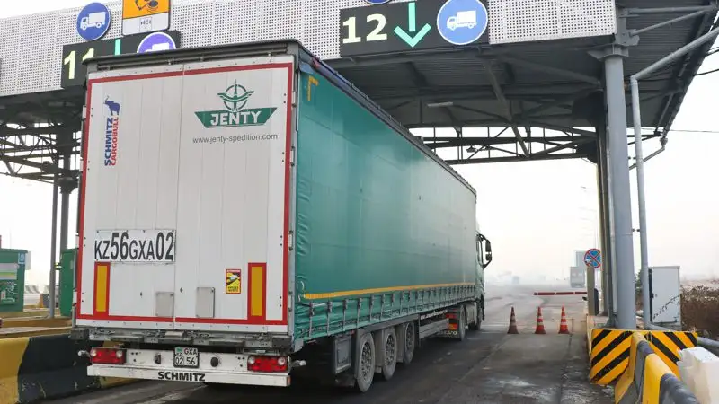 Пункты пропуска на казахстанско-китайской границе временно приостановят работу