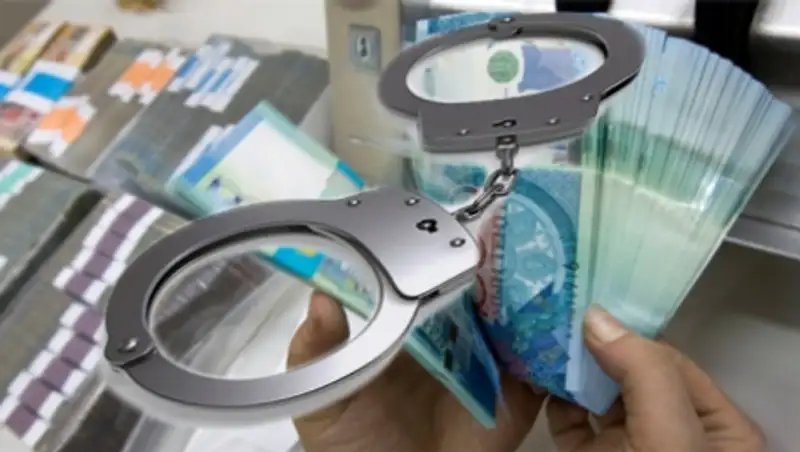 Главного специалиста районного налогового управления Астаны оштрафовали за взятку