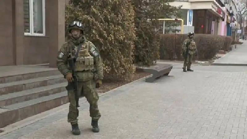 Миротворцы ОДКБ приступили к охране еще пяти объектов в Казахстане