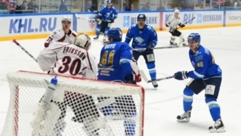 Российские СМИ: Назаров вернул Старченко и прежний "Барыс"