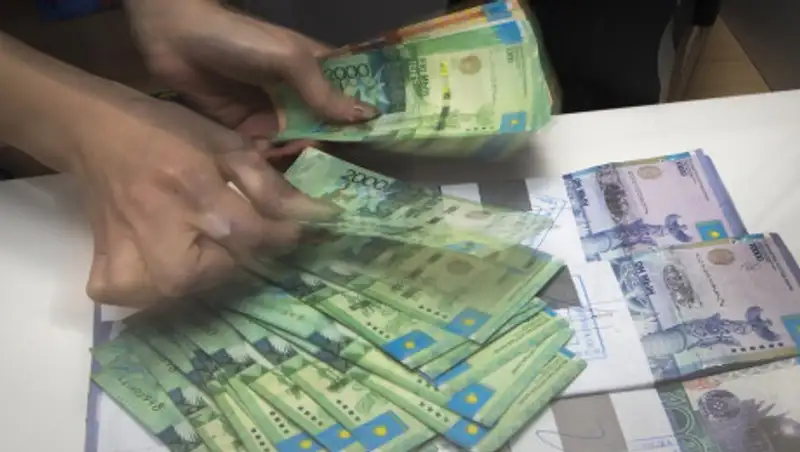 На период ЧП банки не будут начислять вознаграждение и пеню по займам и микрокредитам физлиц