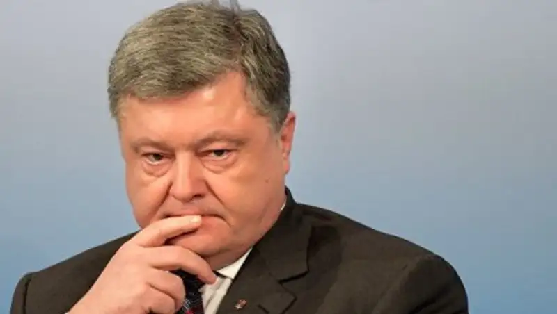 Порошенко рассказал, чем грозят Украине действия радикалов