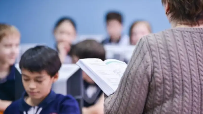 В РК предлагают штрафовать за унижение учителей