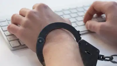 мошенник , фото - Новости Zakon.kz от 16.06.2022 11:27