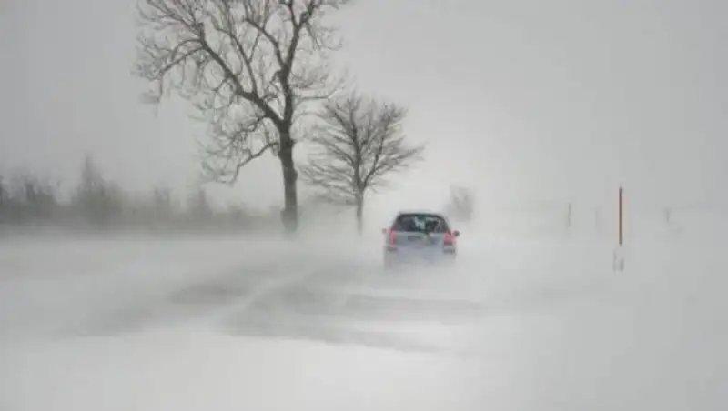 Туман, гололед, ветер ожидают казахстанцы в четверг