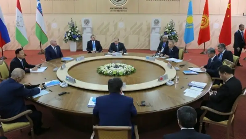 Лидеры стран ШОС доработают общую позицию по вступлению Индии и Пакистана  