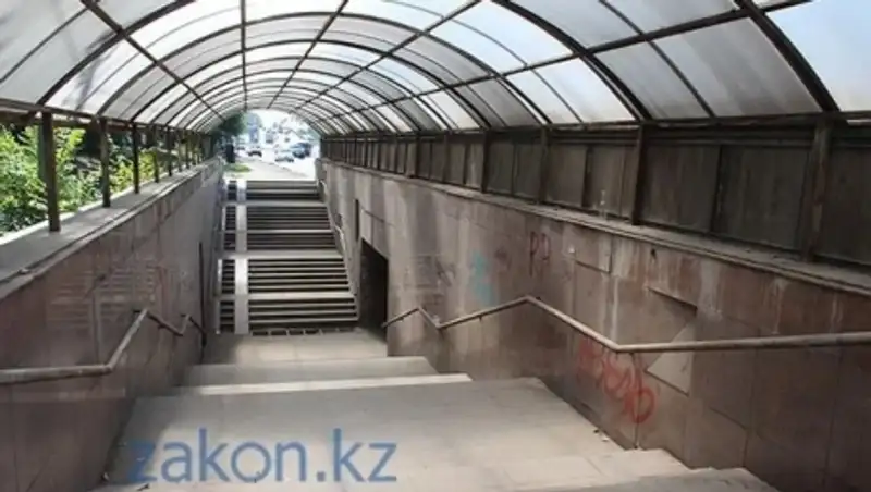 Алматыда жер асты &#1257;ткелдері жа&#1187;арады