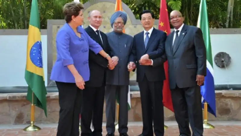 Путин: Банк БРИКС не будет конкурировать с глобальными фининститутами