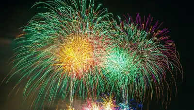 салют, фото - Новости Zakon.kz от 15.08.2022 22:12