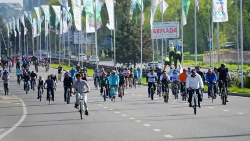 В Алматы пройдет велопробег ко Дню Конституции