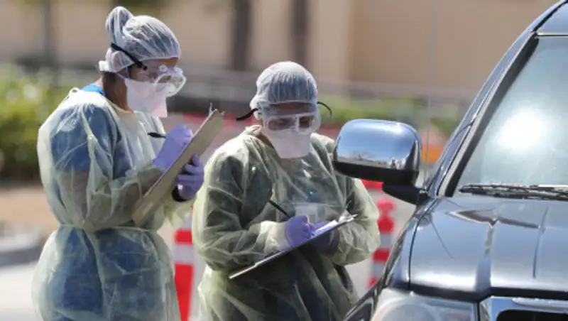 В США число погибших от коронавируса за сутки превысило 700 человек