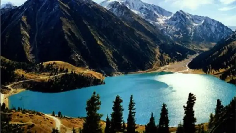 В Иле-Алатауском парке ограничили пешие и транспортные маршруты