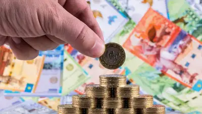 тенге , фото - Новости Zakon.kz от 26.01.2022 11:52