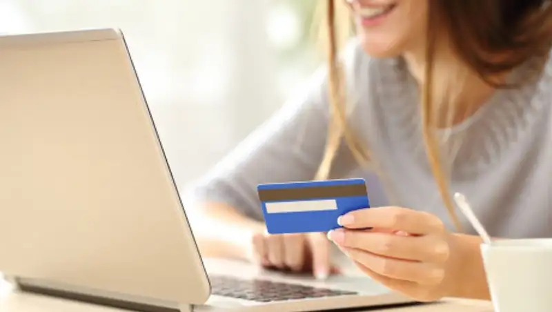 Три кредита оформила жительница Усть-Каменогорска на имя своей знакомой