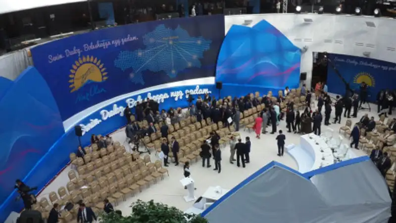 Партии Nur Otan и госорганам нужно не повторять работу друг друга