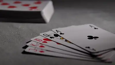 Карты, деньги и сверток с марихуаной: в Мангыстауской области ликвидирован покер-клуб, фото - Новости Zakon.kz от 04.12.2022 14:36
