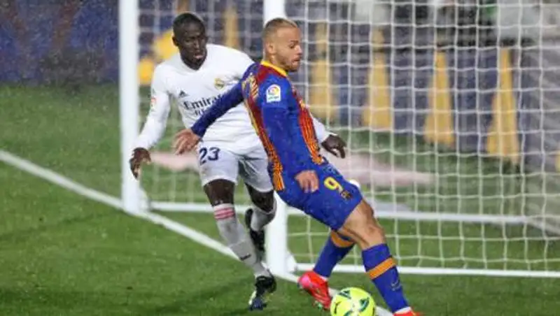 "Реал" одержал домашнюю победу над "Барселоной"