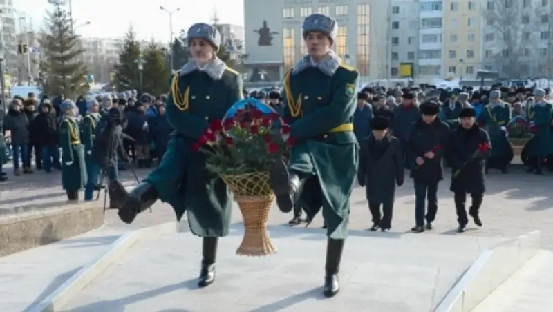 Астана ж&#1201;ртшылы&#1171;ы ау&#1171;ан со&#1171;ысында &#1179;аза тап&#1179;ан жауынгерлерді еске алды