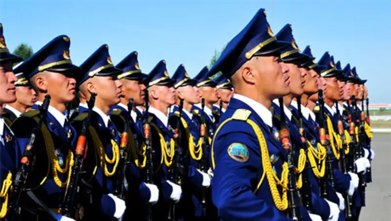 Почетный караул МО РК поедет на Парад в Пекин
