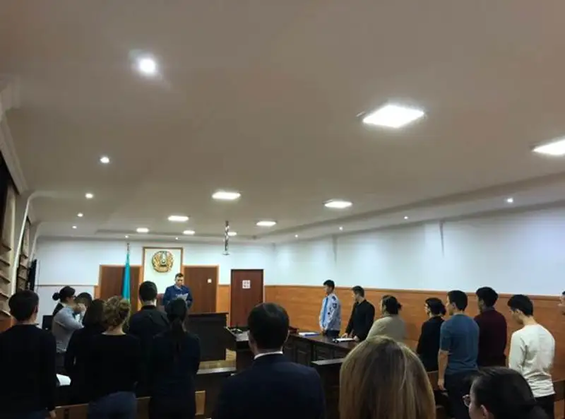 Деятельность Высшей школы права «Әділет» Каспийского университета направлена на практико-ориентированное обучение, фото - Новости Zakon.kz от 13.12.2017 16:46