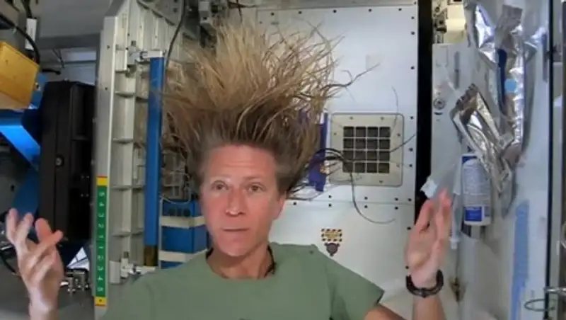 Шесть российских девушек "совершат полет" на Луну