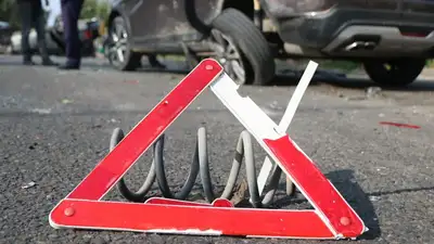 Семья погибла в ДТП с бензовозом в Акмолинской области, фото - Новости Zakon.kz от 14.08.2023 14:13