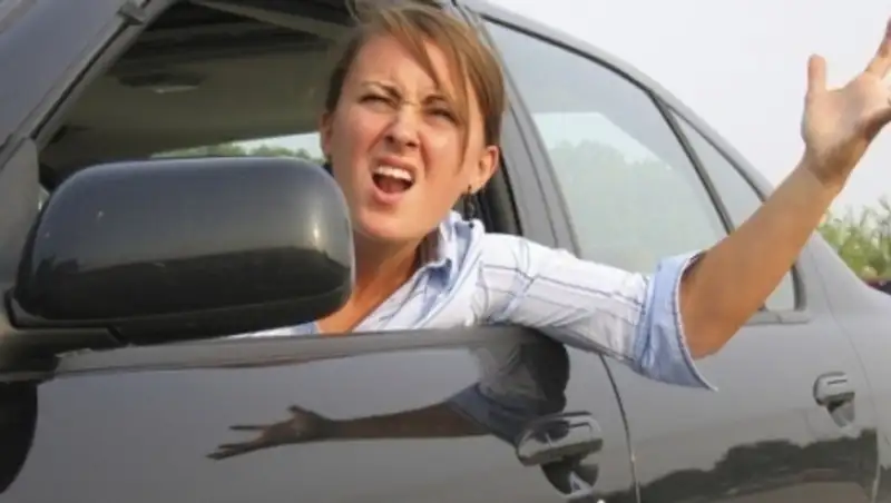 Шоу шымкентской автоледи покорило интернет