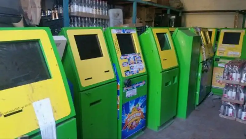 В Алматинской области хозяйку магазина оштрафовали на 2 млн тг за игровые аппараты 