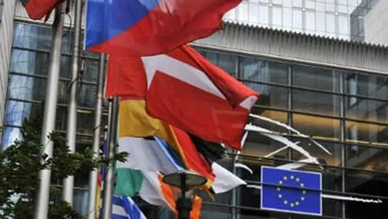 Евросоюз приостановил переговоры с Россией по визам