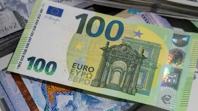 курсы валют, фото - Новости Zakon.kz от 09.01.2023 11:10