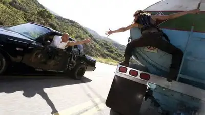 кадр из фильма "Форсаж", фото - Новости Zakon.kz от 27.08.2018 23:51