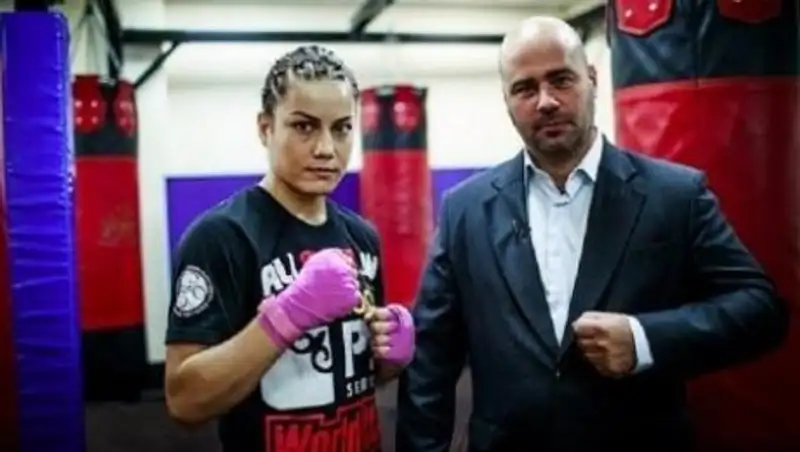 Ради чего Фируза Шарипова отказалась от боя с Кэти Тейлор