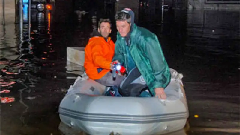 В результате наводнения на Сардинии погибли девять человек, фото - Новости Zakon.kz от 19.11.2013 14:57