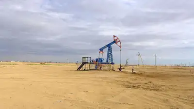 Цена на нефть упала ниже 75 долларов, фото - Новости Zakon.kz от 15.03.2023 19:55