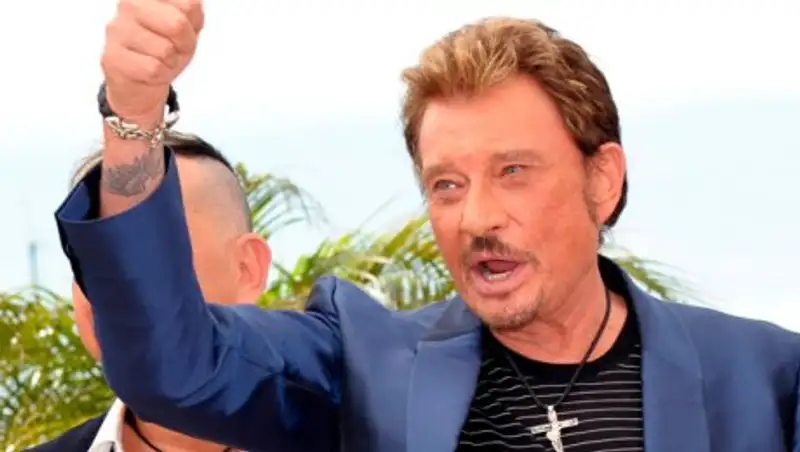 Умер французский рок-певец Джонни Холлидей