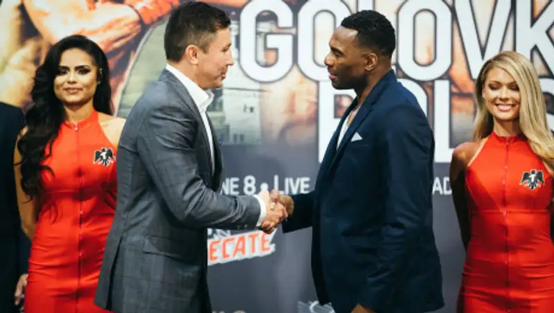 Геннадий Головкин готовится к бою со Стивом Роллсом