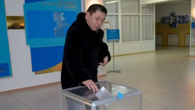 В Астане в избирательном округе № 20 проходят выборы в маслихат